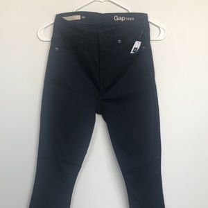 NWT GAP true skinny, sateen dream, soft denim.